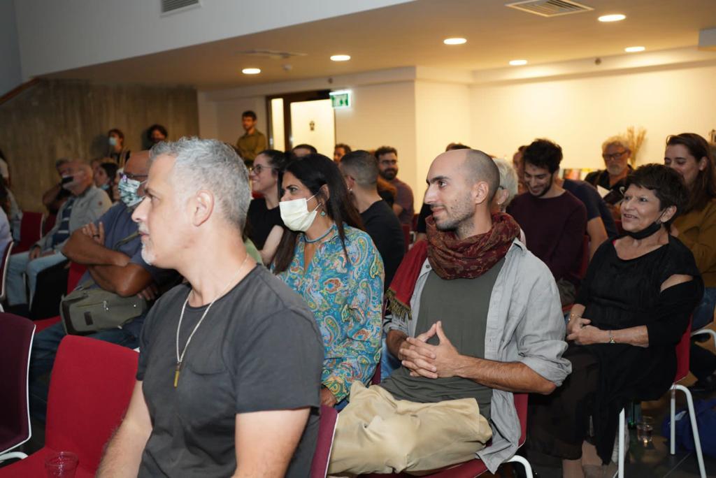 תמונה מתוך: טקס וחלוקת פרסים לתחרות חותמת אישית לזכרה של ענת